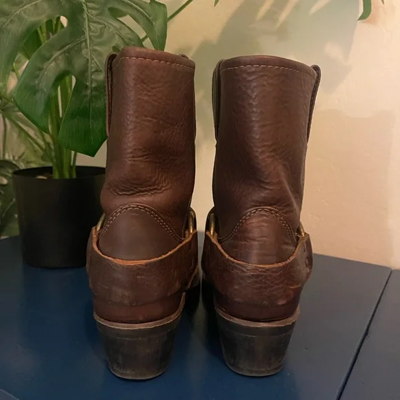 Frye Classic Harness Brown Leather Western Women’s Boots 6.5 Neoprene SoleTech - Picture 2 of 12